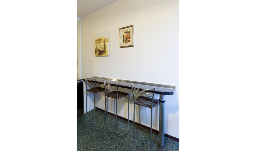 L'imbarcadero Hostel *